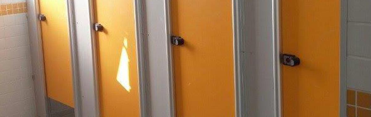 Divisória Sanitária Em Painel Laminado Melamínico Estrutural TS