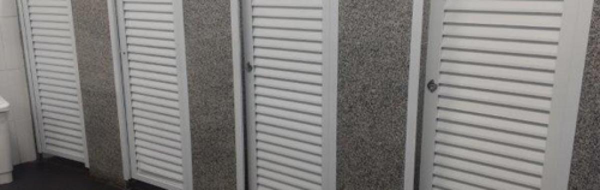 Portas De Alumínio Para Sanitários