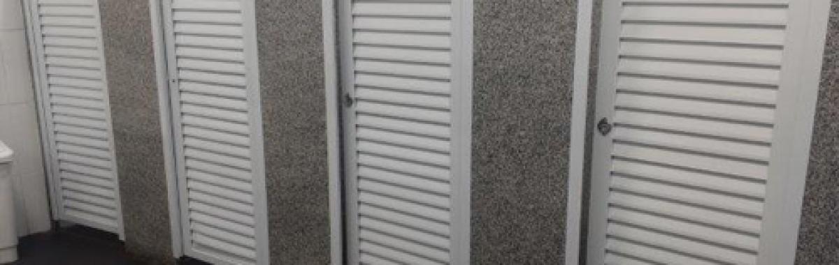 Portas Para Divisórias Sanitárias