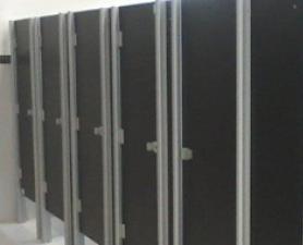 Divisória Para Banheiro De Escritório