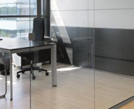 Divisória De Vidro Retrátil